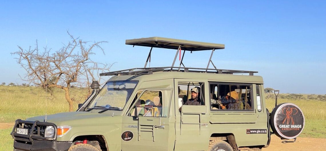 Great Image Expedition -Safari vehicle