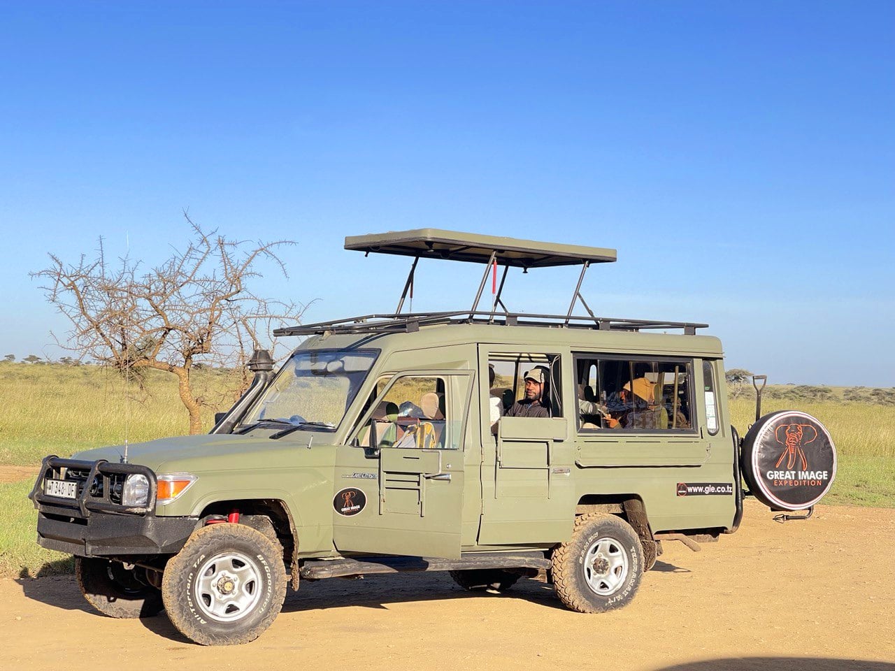 Great Image Expedition -Safari vehicle