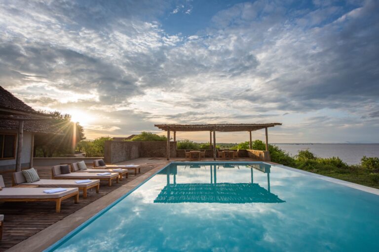 manyara secret lodge