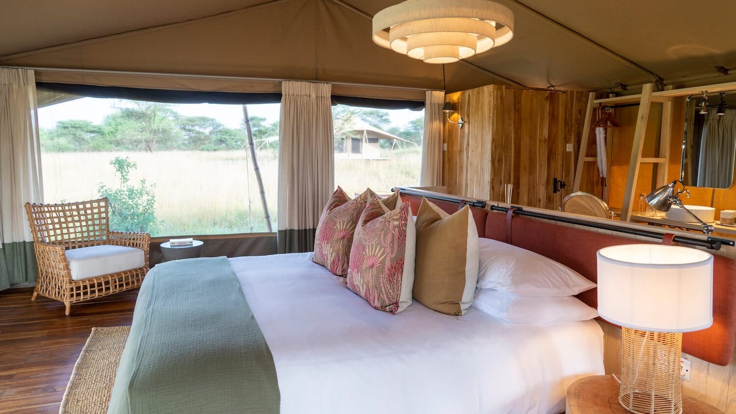 Serengeti Acacia Bliss Luxury Tented Camp