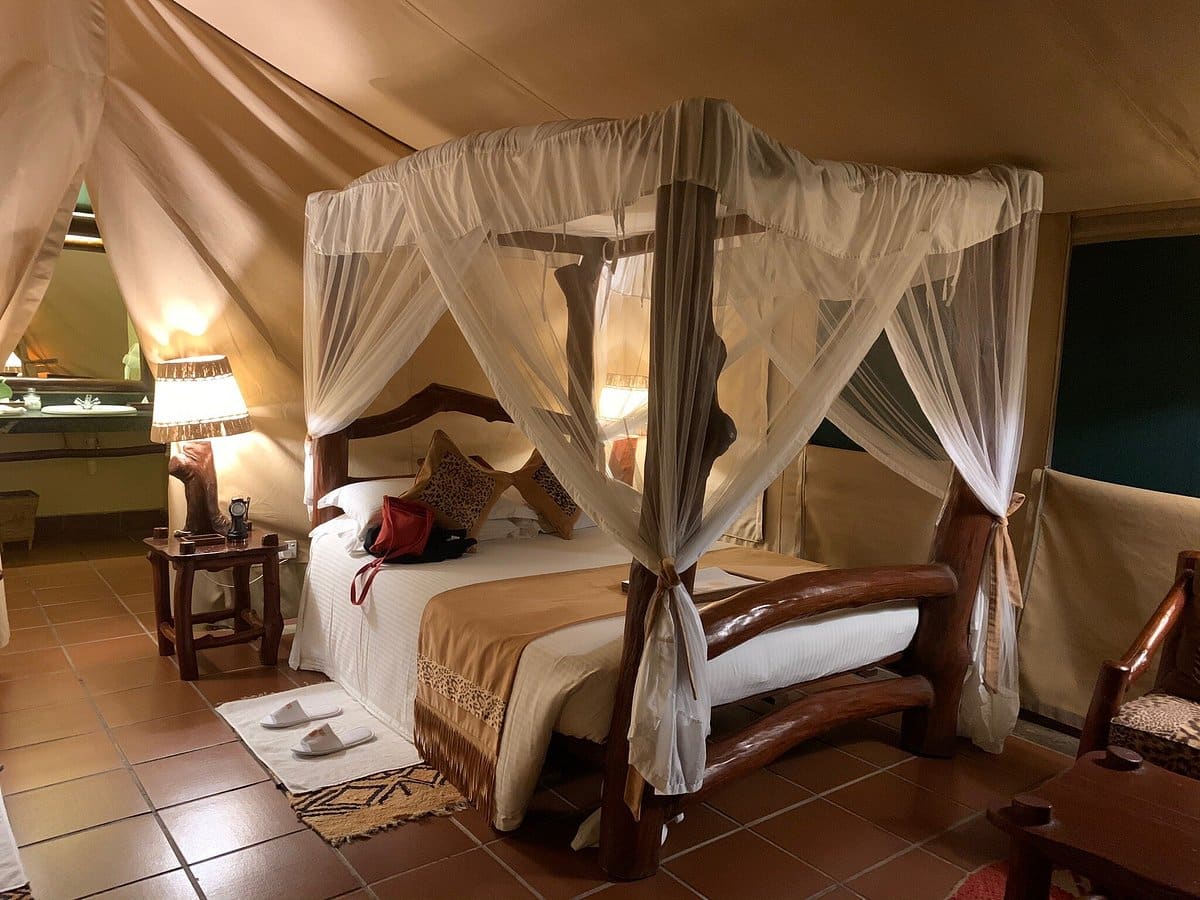 Mbuzi mawe serena camp