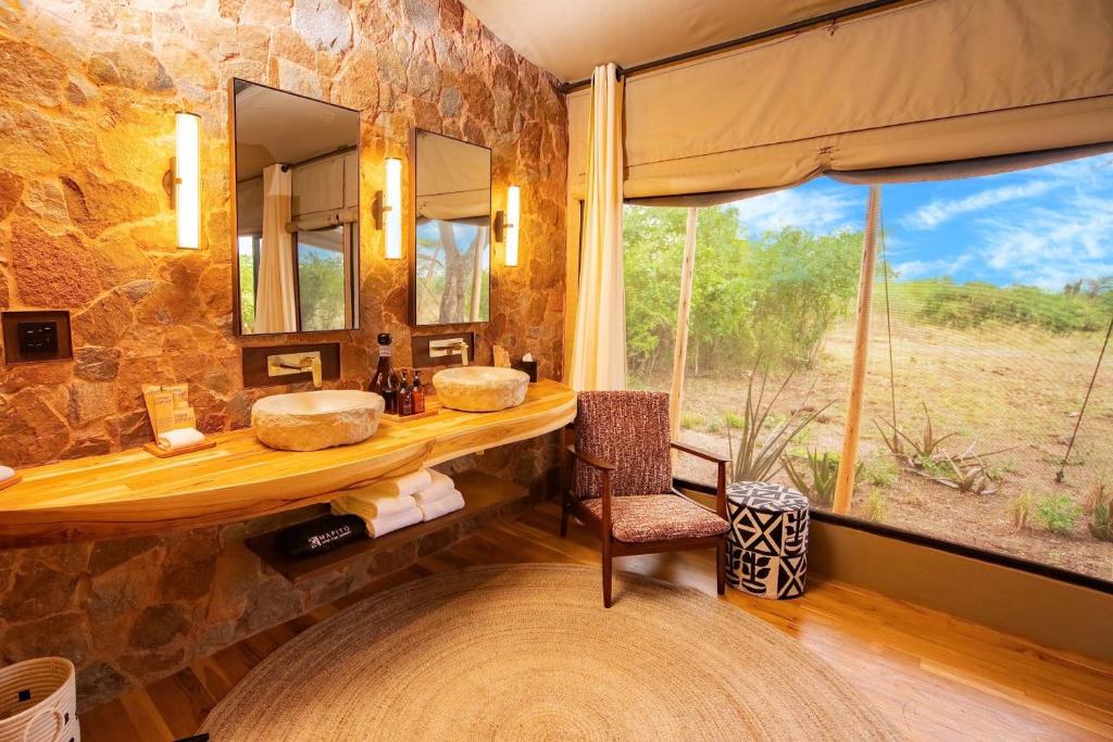 Mapito Safari Camp
