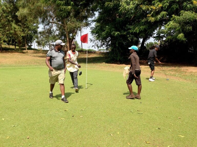 hole 1 s green par 5